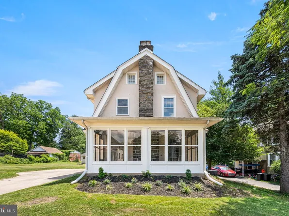 233 S Fairview Ave, Upper Darby, PA 19082