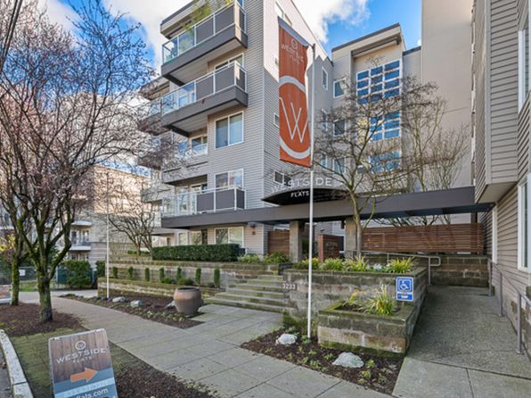 3233 SW Avalon Way APT 307