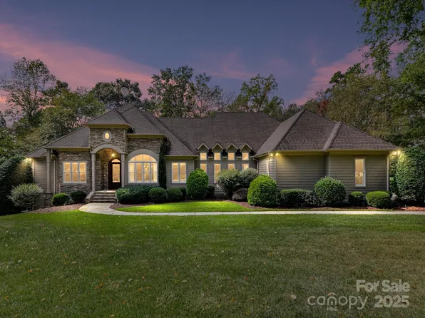 168 Brownstone Dr, Mooresville, NC 28117