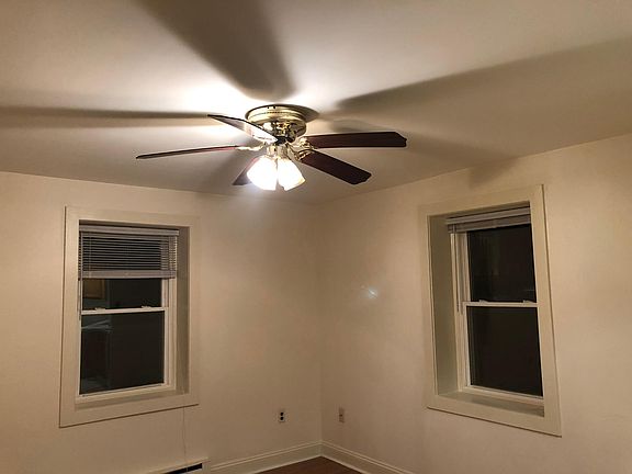 5th image of 210 E 16th St APT 1D