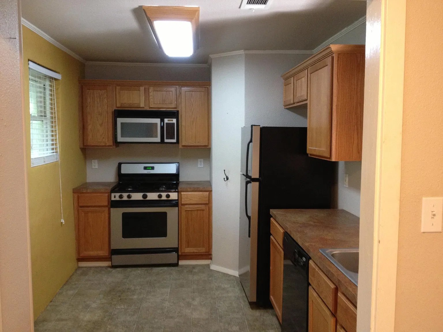 1 bed, 700 sqft, $1,645 — Photo 2