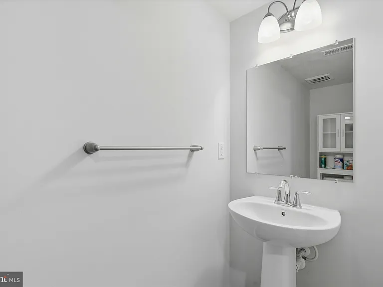 5457 Spotswood Pl — Photo 33