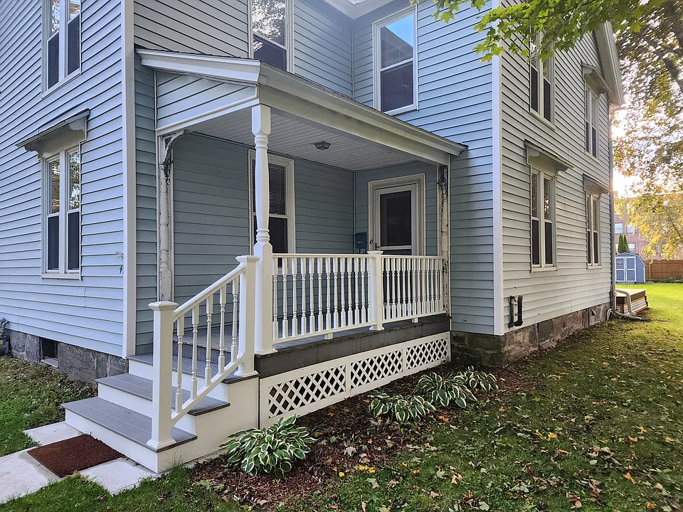 49 Curtis Ave #49