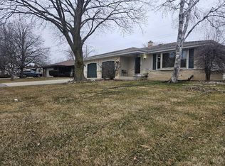 8109 57th Ave, Kenosha, WI 53142