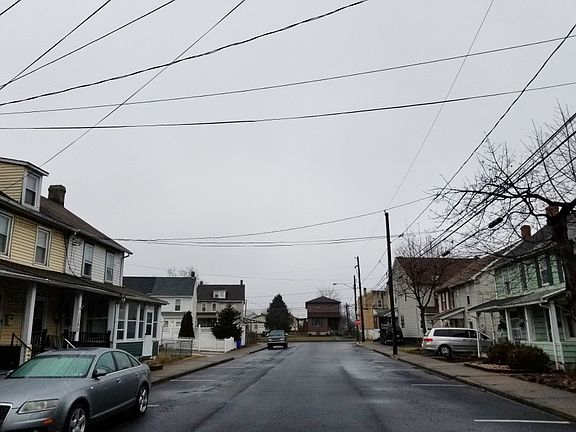 5th image of 1389 Stewart St