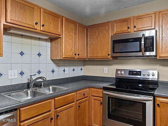 4th image of 107 Baldwin Court
