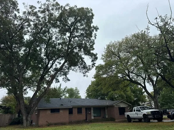 1732 Sylvan Dr, Arlington, TX 76012
