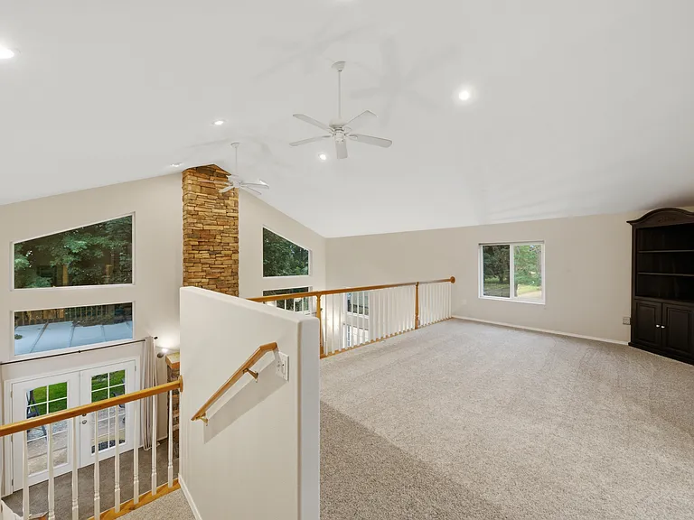 2635 N Meyer Rd — Photo 31