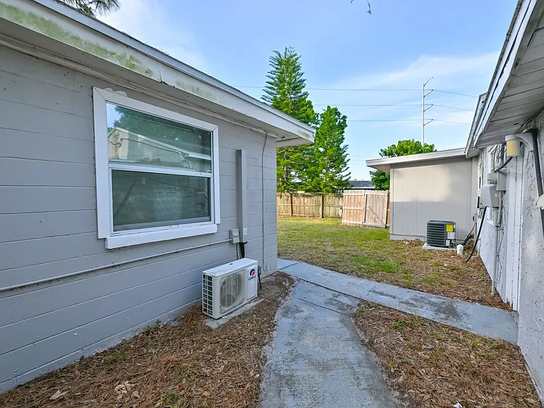 1956 McMullen Rd #2 — Photo 16