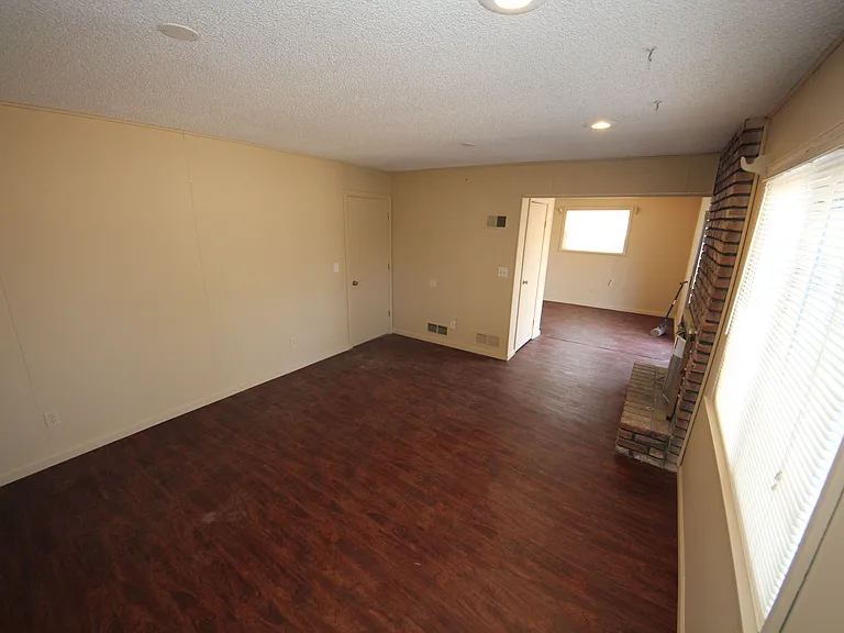 7702 Kessler Ln — Photo 6