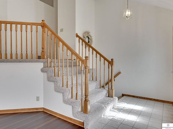 2nd image of 3742 Falcon Dr