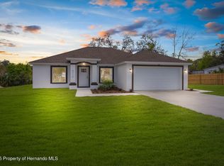 8116 Ridge Rd, Weeki Wachee, FL 34613