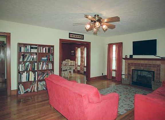 2nd image of 5799 NE Castle Hwy