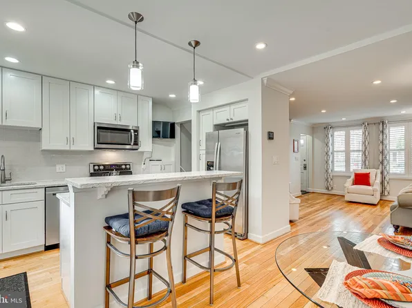 3540 S Wakefield St, Arlington, VA 22206