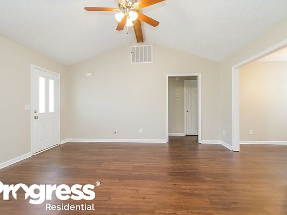 3rd image of 617 Glen Valley Trl