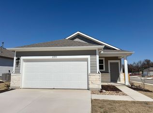 255 Hidalgo Ln, Elgin, TX 78621