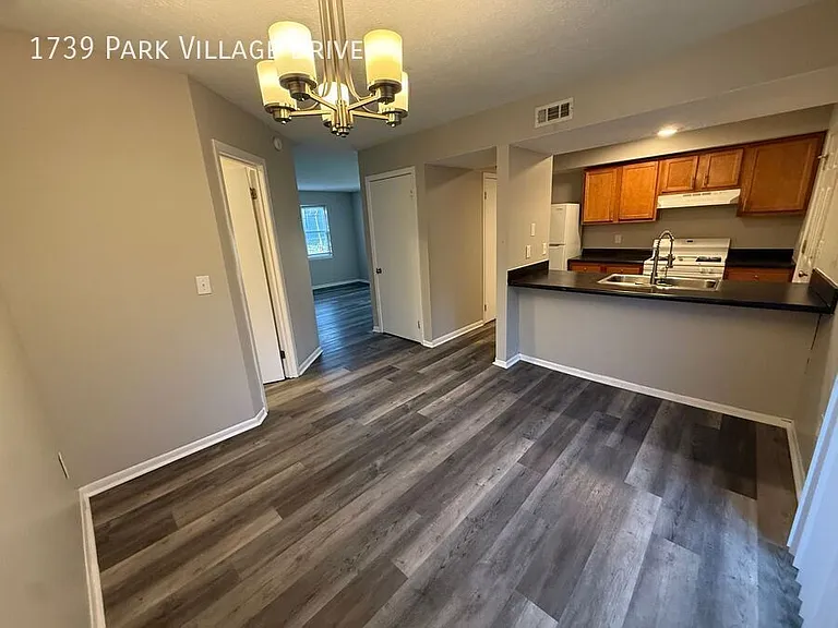 1739 Park Village Dr — Photo 8