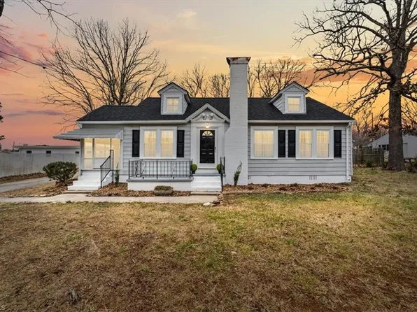 131 Hawthorne Dr, Asheboro, NC 27205