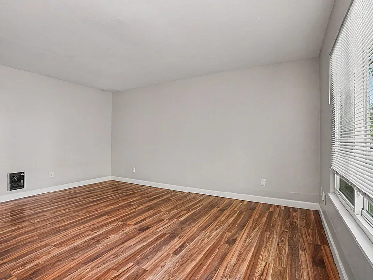 444 Garland St #3 — Photo 14