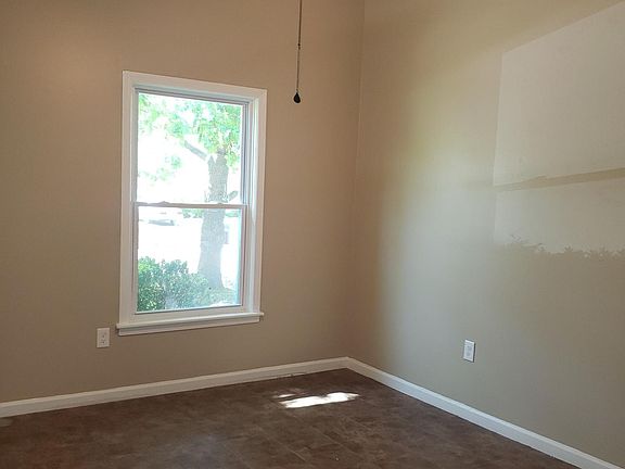 5th image of 8242 Cedarbrook Dr