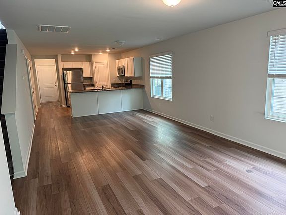 5th image of 641 Dundee Ct