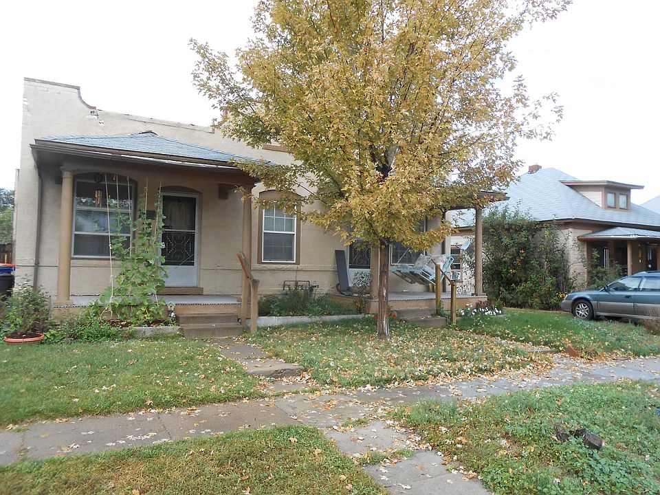 Front Yard in Fall Color has been changed back to Original