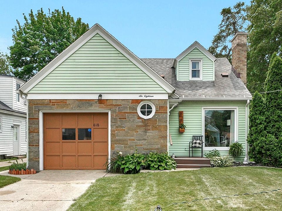 1st image of 618 Griswold St SE