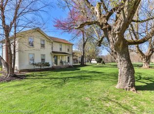 5690 Cedar Island Rd, White Lake, MI 48383