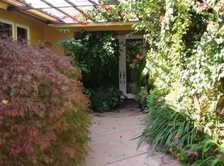 1365 W Big Sandy Rd, Fresno, CA 93711