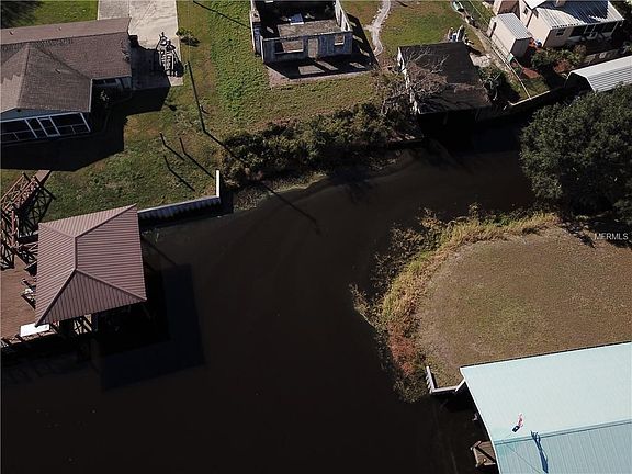 3rd image of 1854 Shady Lane Dr