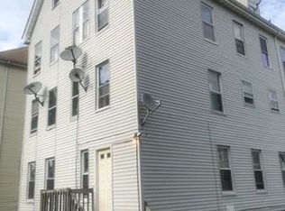 13 Salisbury St, New Bedford, MA 02740