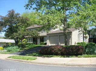 12800 Middleton Ln, Fairfax, VA 22033