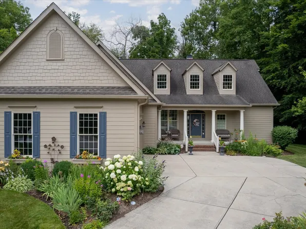 4655 Winterstill Rd, Zionsville, IN 46077