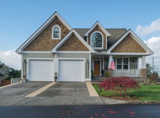 360 Hilltop Dr, Seaside, OR 97138