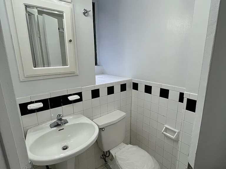 516 E 79th St #6F — Photo 5