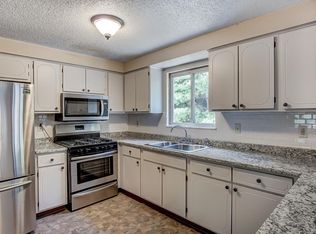 6947 Sparrow Ln, Columbus, OH 43235