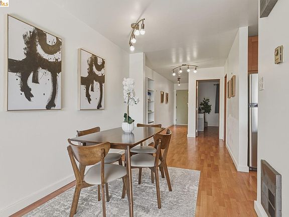 4th image of 5 Embarcadero W APT 126