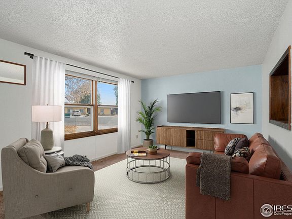 2nd image of 505 35th St Ct