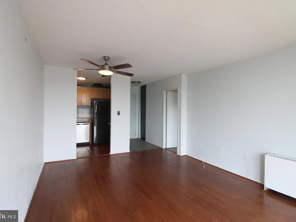 1225 Martha Custis Dr APT 1206, Alexandria, VA 22302