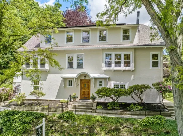 25 Windsor Rd, Brookline, MA 02445