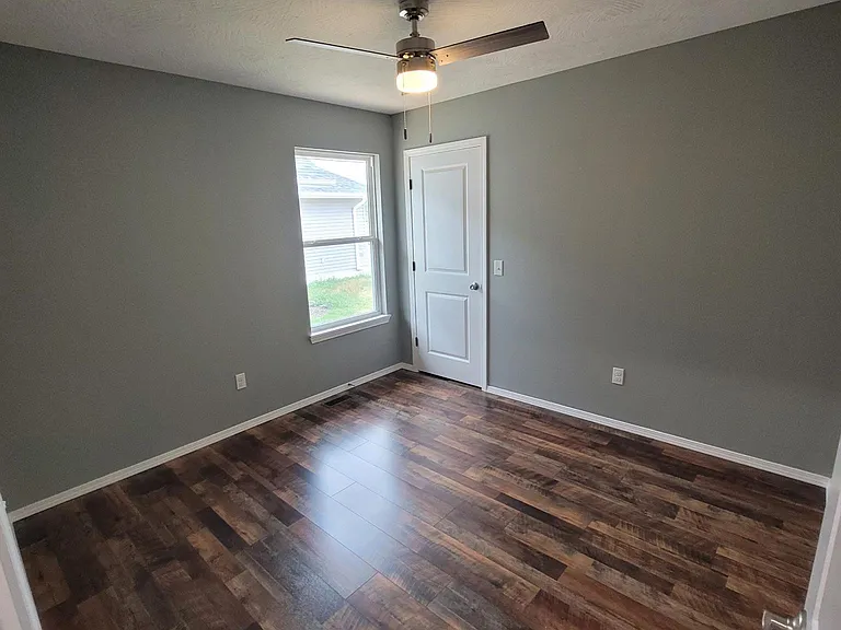 743 Olive St #B — Photo 16