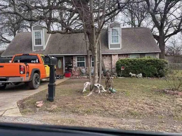 141 Elm Ln, East Tawakoni, TX 75472