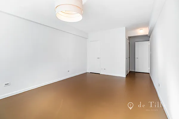 Sold by DE TILLY REAL ESTATE | media 11