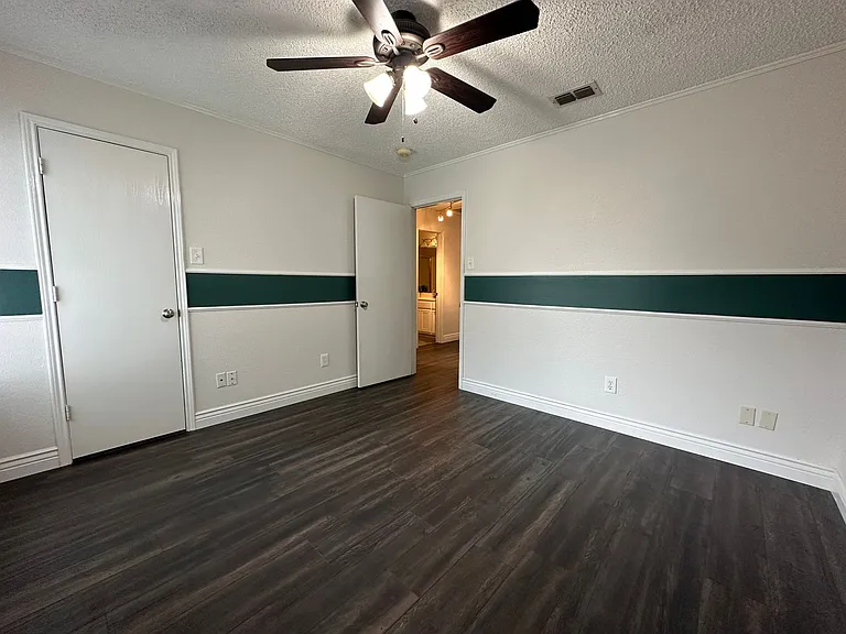 5900 Aloe Ct — Photo 16
