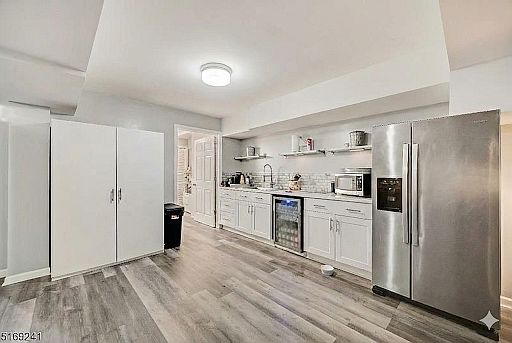 2nd image of 87 Garret St