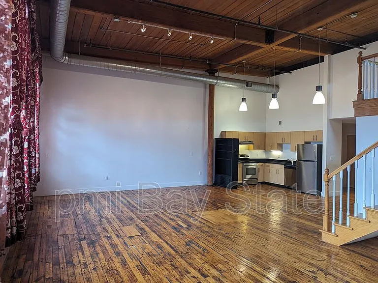 1 Westinghouse Plz #C301 — Photo 13