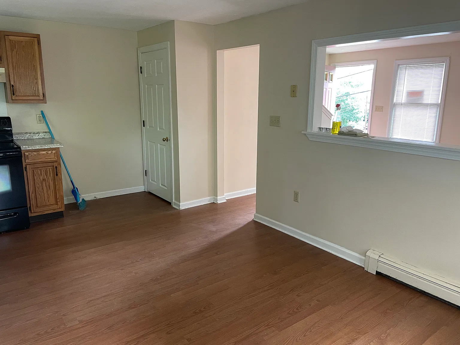 2 bed, 950 sqft, $1,700 — Photo 4
