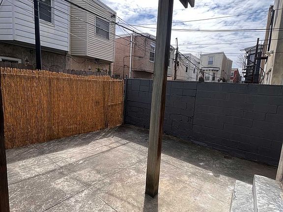 5th image of 845 N 26th St Unit 1R