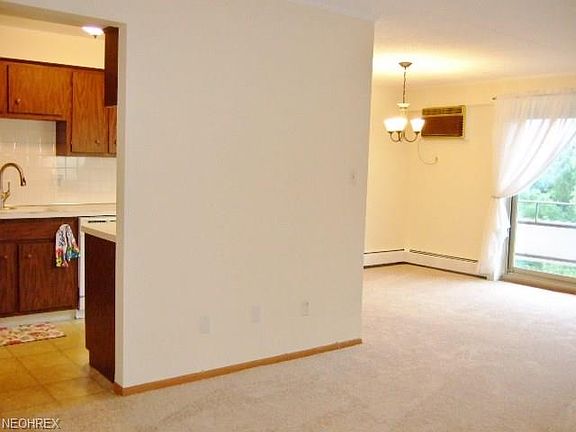 2nd image of 492 Tollis Pkwy