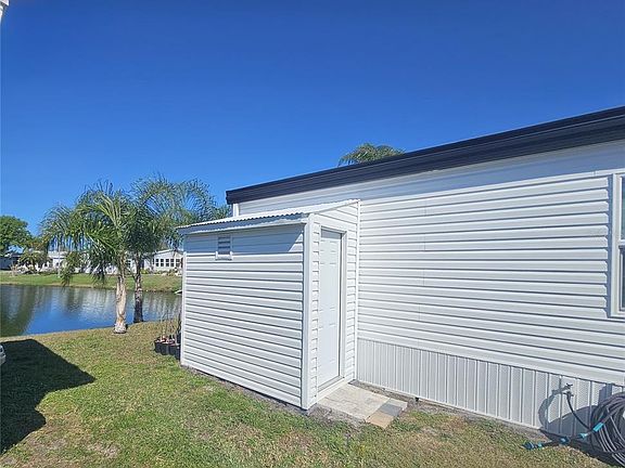 5th image of 433 Sailfish Blvd